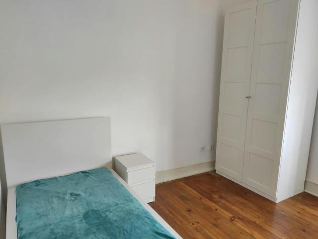 1 quarto, Amadora Amadora 2700 850 LS100722372