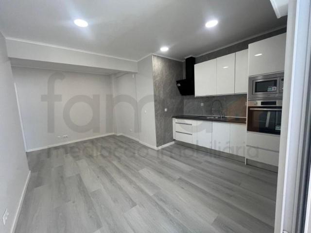1 quarto, Amadora Amadora LS102921473