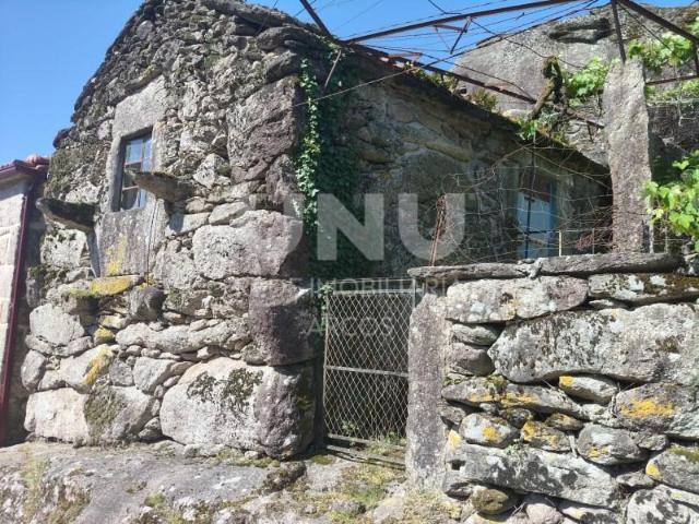 1 quarto, Arcos de Valdevez Arcos de Valdevez LS102760750