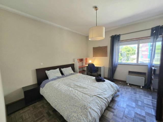 1 quarto, Azurém Azurém 4800 104825949