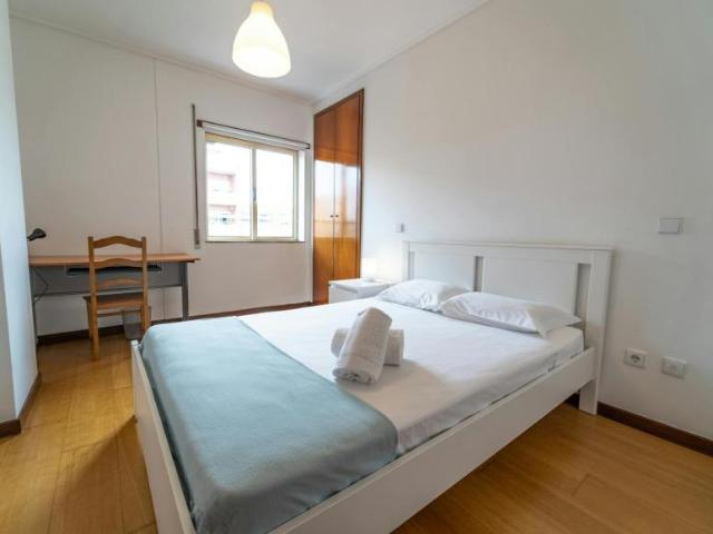 1 quarto, Braga Braga 4715 285 102855364