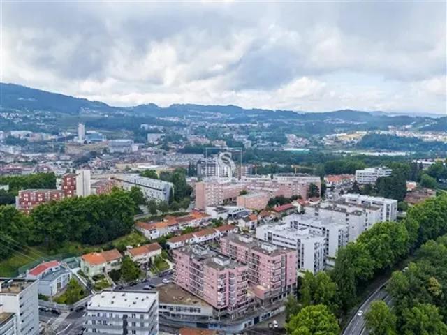 1 quarto, Braga Guimarães 104403857
