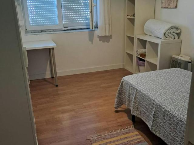 1 quarto, Caldas da Rainha Caldas da Rainha 2500 102849977