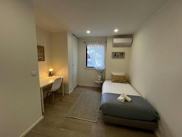 1 quarto, Custoias Custoias 4460 282 LS100716628