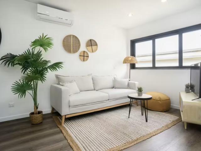 1 quarto, Faro Faro 8000 368 97588416