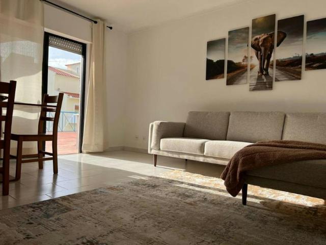 1 quarto, Lagoa Lagoa 8400 376 92161416