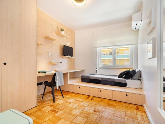 1 quarto, Leiria Leiria 77935619