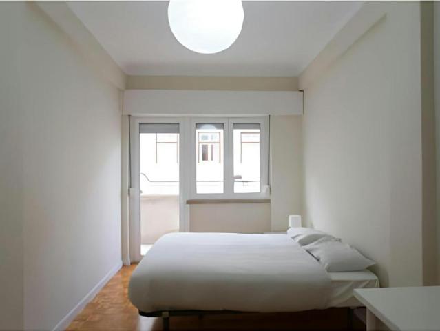 1 quarto, Lisbon Lisbon 1500 007 102856099