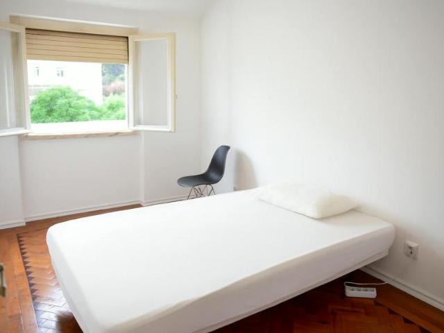 1 quarto, Lisbon Lisbon 1500 409 102848312