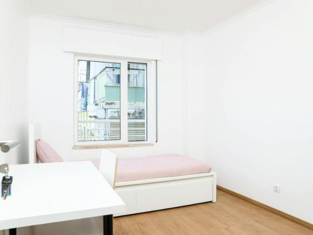 1 quarto, Lisbon Lisbon 1500 492 102854926