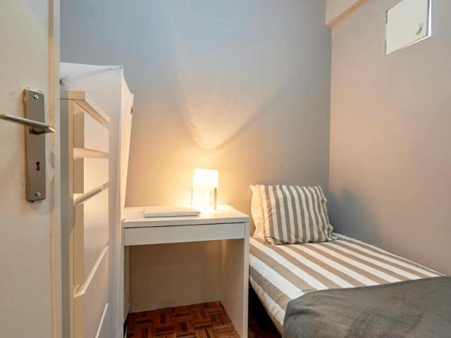 1 quarto, Lisbon Lisbon 1500 544 102856090