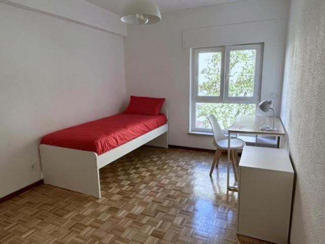1 quarto, Lisbon Lisbon 1600 651 101792946