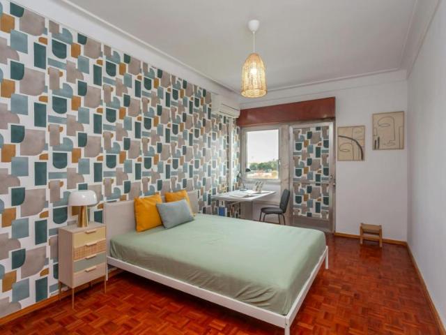 1 quarto, Lisbon Lisbon 1700 036 102848010