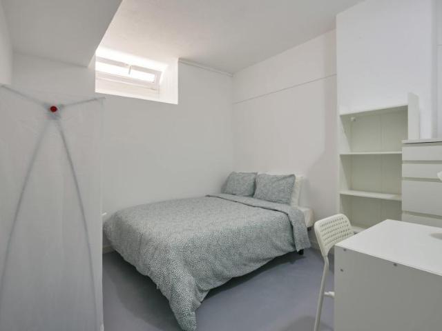1 quarto, Lisbon Lisbon 1700 100 102854912