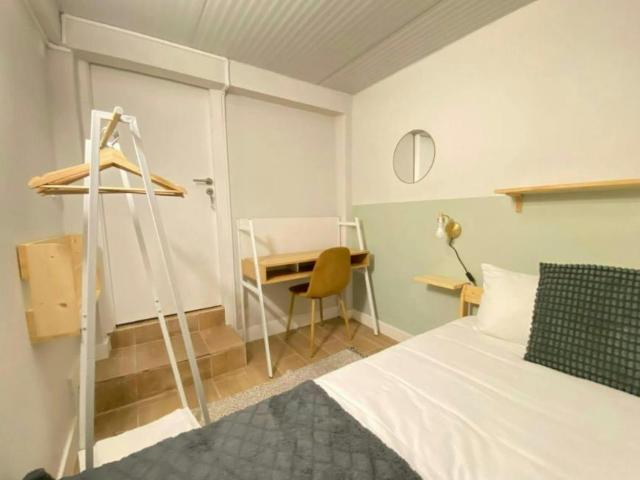 1 quarto, Lisbon Lisbon 1700 211 100718114