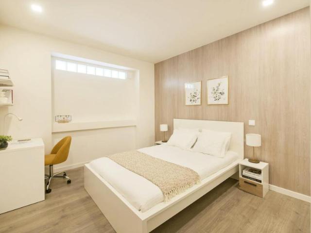 1 quarto, Lisbon Lisbon 1700 224 102847971
