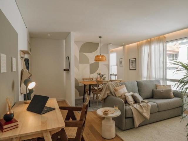 1 quarto, Lisbon Lisbon 1700 227 LS95482931