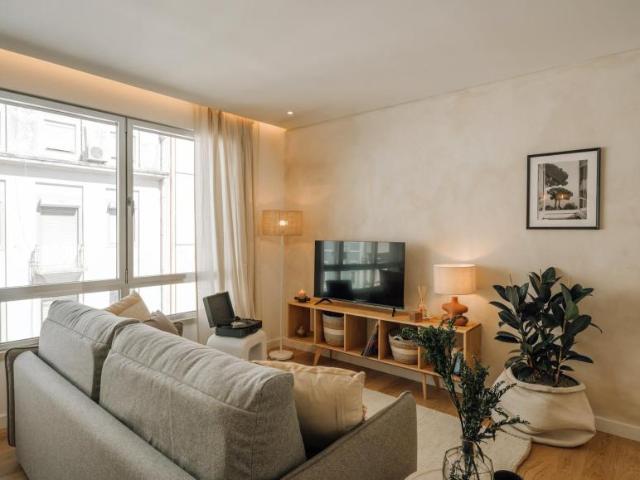1 quarto, Lisbon Lisbon 1700 227 101408668