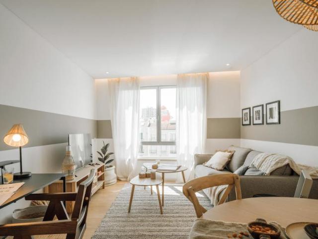 1 quarto, Lisbon Lisbon 1700 227 101917333