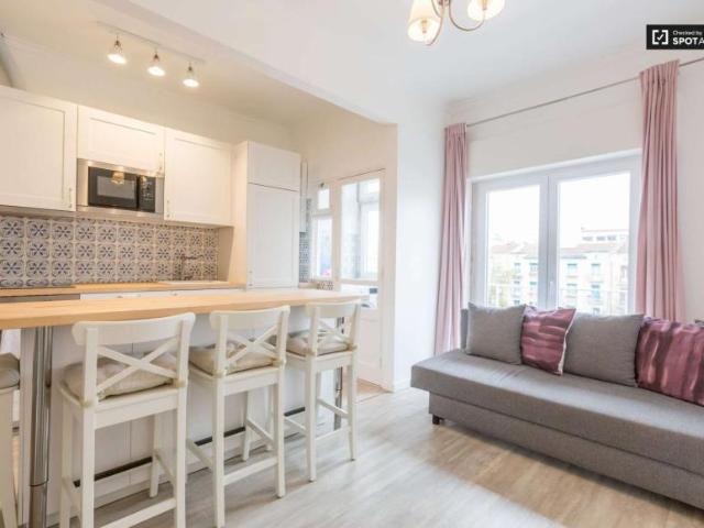 1 quarto, lisbon lisbon 1700 220 101671762