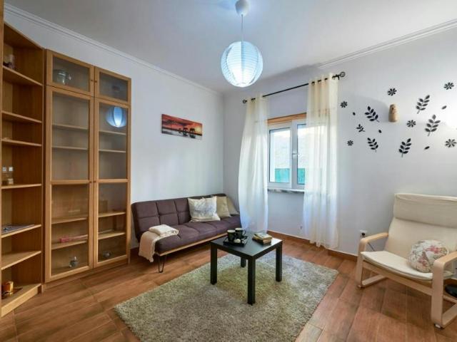 1 quarto, Lisbon Lisbon 1750 231 103655952