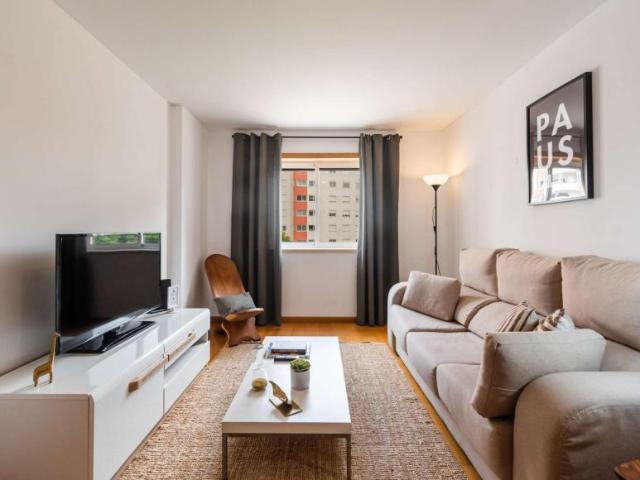 1 quarto, lisbon lisbon 1750 LS101672002
