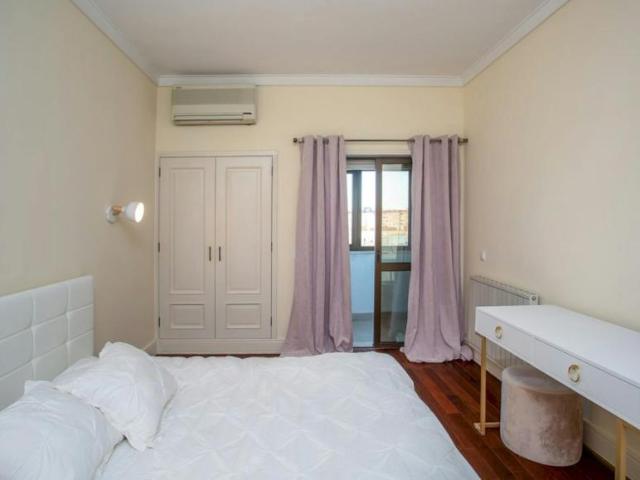 1 quarto, Lisbon Lisbon 1900 049 104599352