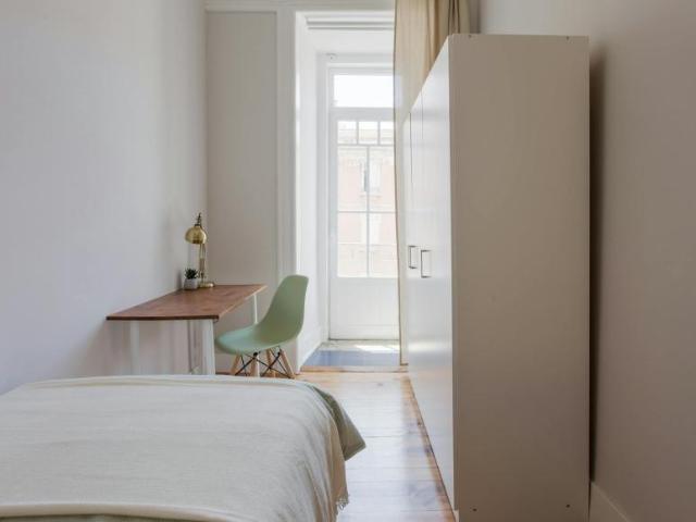 1 quarto, Lisbon Lisbon 1900 082 100673310