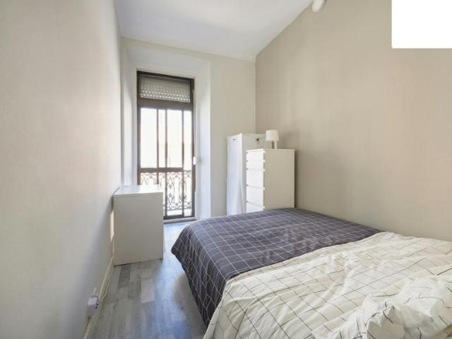1 quarto, Lisbon Lisbon 1900 093 102855474