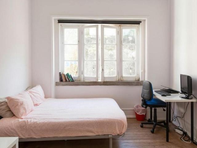 1 quarto, Lisbon Lisbon 1900 266 100731788