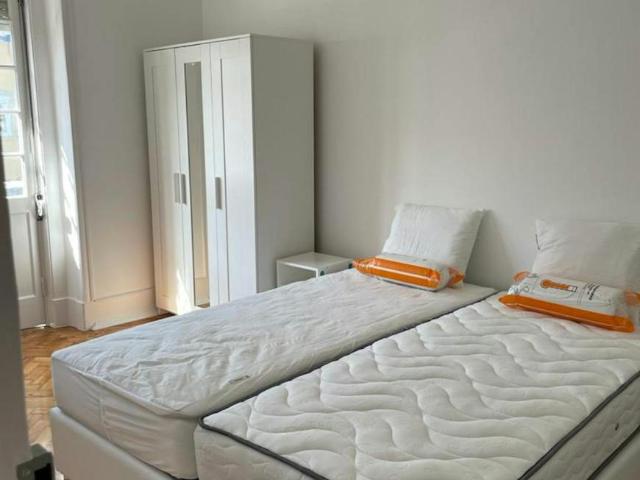 1 quarto, Lisbon Lisbon 1900 462 102855032