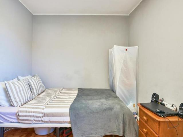1 quarto, Lisbon Lisbon 1950 054 102855688