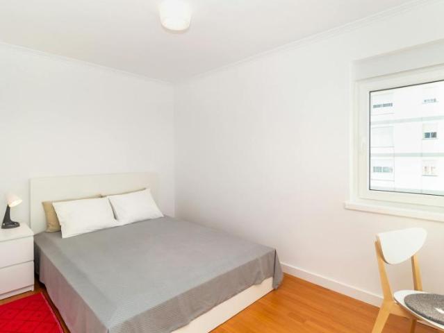 1 quarto, Lisbon Lisbon 1950 306 102399599