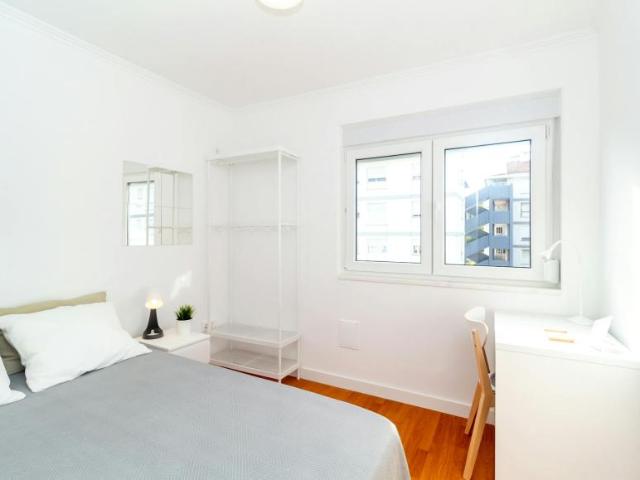 1 quarto, Lisbon Lisbon 1950 306 102851457