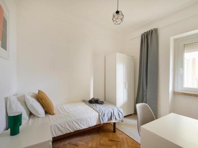1 quarto, Lisbon Lisbon 1000 033 101111522