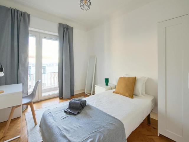 1 quarto, Lisbon Lisbon 1000 033 101111524