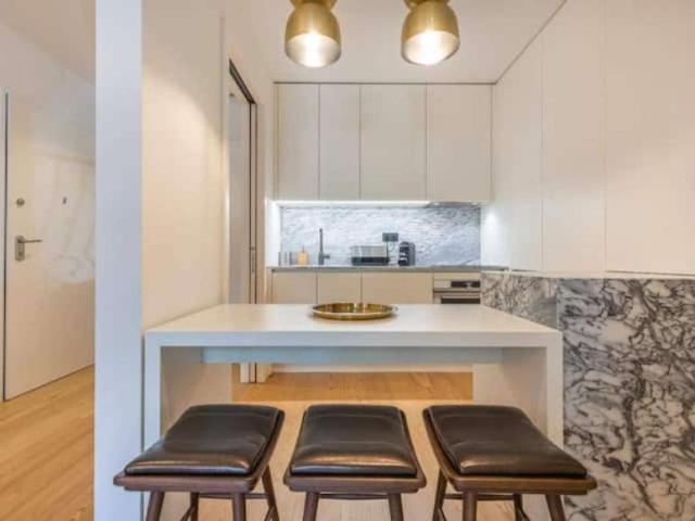 1 quarto, lisbon lisbon 1000 093 101806418