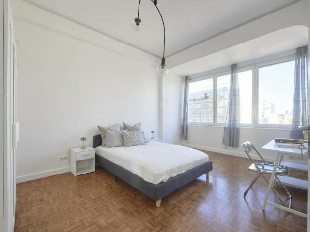 1 quarto, Lisbon Lisbon 1000 115 102469470