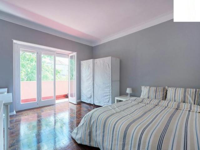 1 quarto, Lisbon Lisbon 1000 149 102855480