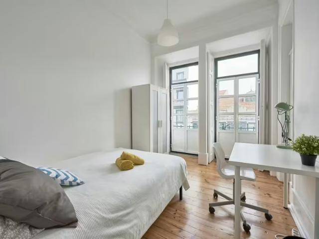 1 quarto, Lisbon Lisbon 1000 234 100309750