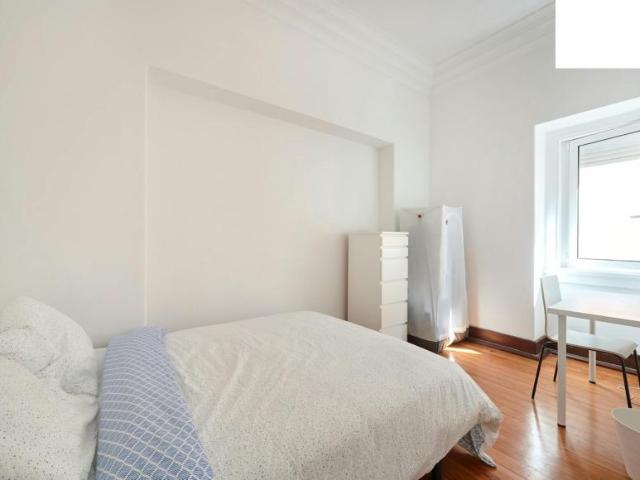 1 quarto, Lisbon Lisbon 1000 245 100729982