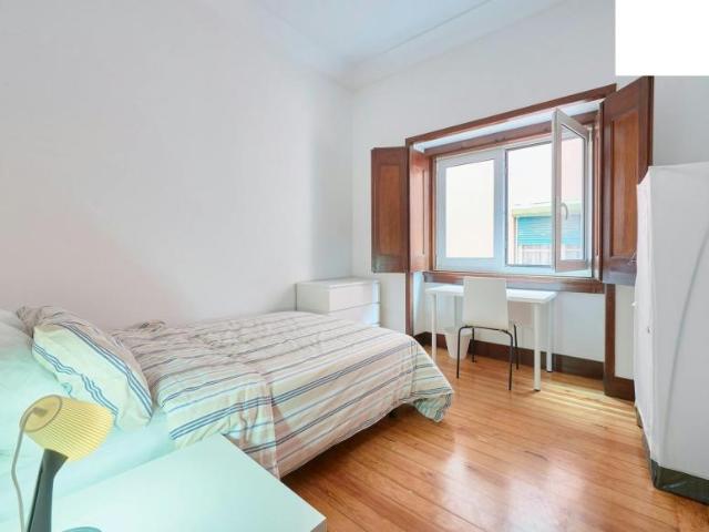 1 quarto, Lisbon Lisbon 1000 245 101850644