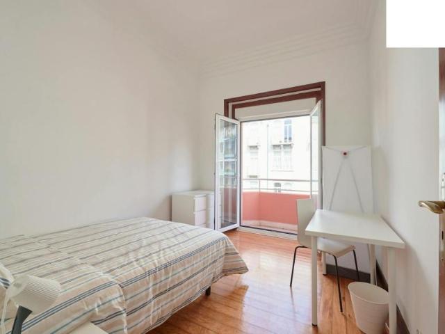 1 quarto, Lisbon Lisbon 1000 245 102855478