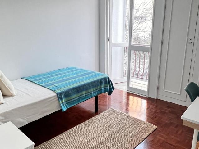 1 quarto, Lisbon Lisbon 100408942