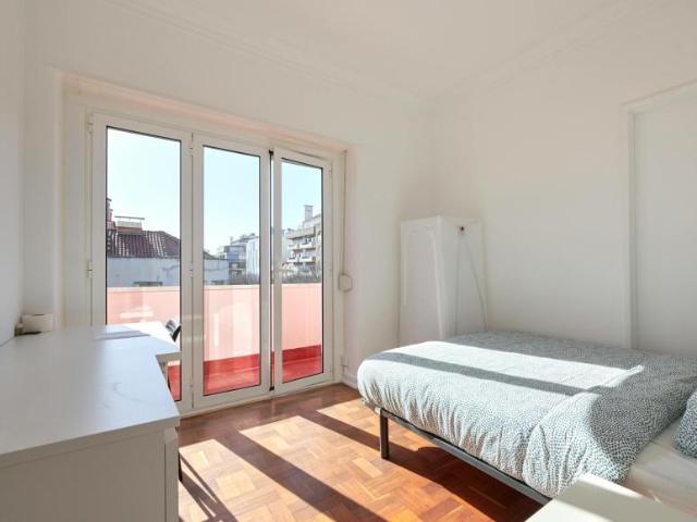 1 quarto, Lisbon Lisbon 102855371