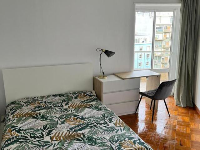 1 quarto, Lisbon Lisbon 103380424