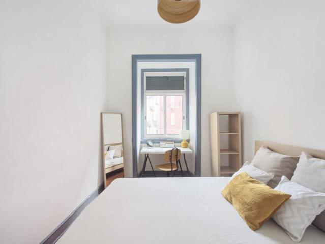 1 quarto, Lisbon Lisbon 103380433