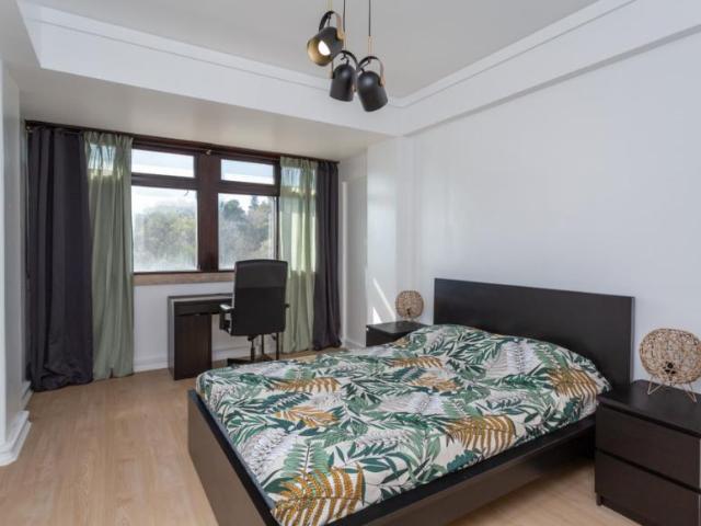1 quarto, Lisbon Lisbon 103325385