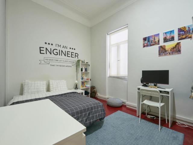 1 quarto, Lisbon Lisbon 1050 027 100728732