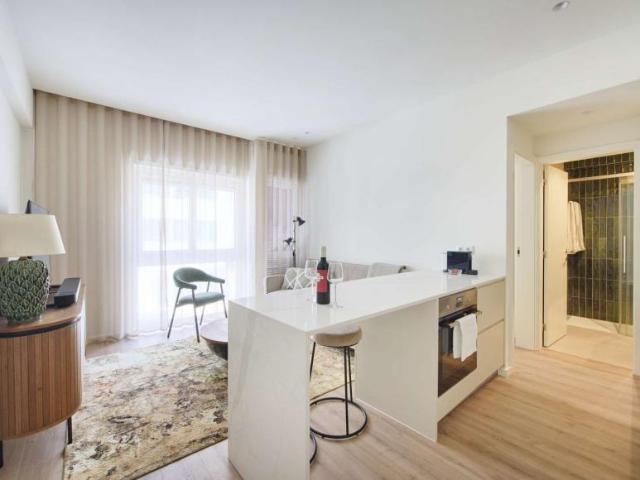 1 quarto, Lisbon Lisbon 1050 075 LS94829789